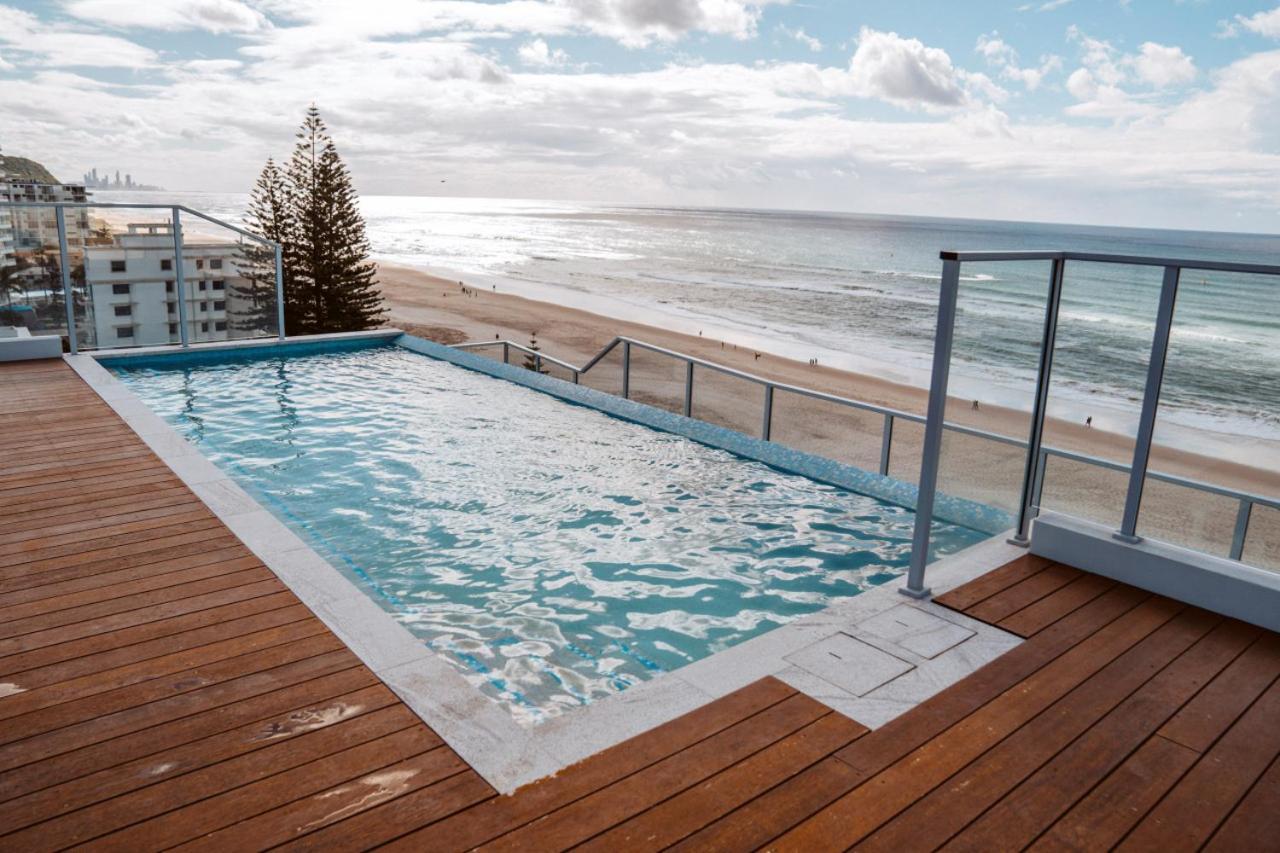 Skyline Escape Palm Gold Coast